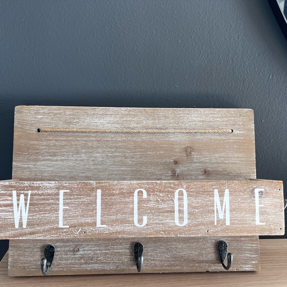 Rustic Brown Welcome Wall Decor with Hooks